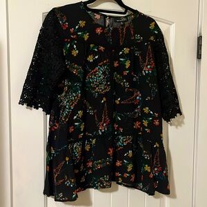 NWOT Suzanne Betro Black Lace Sleeve Floral Peplum Tunic Top Size XL